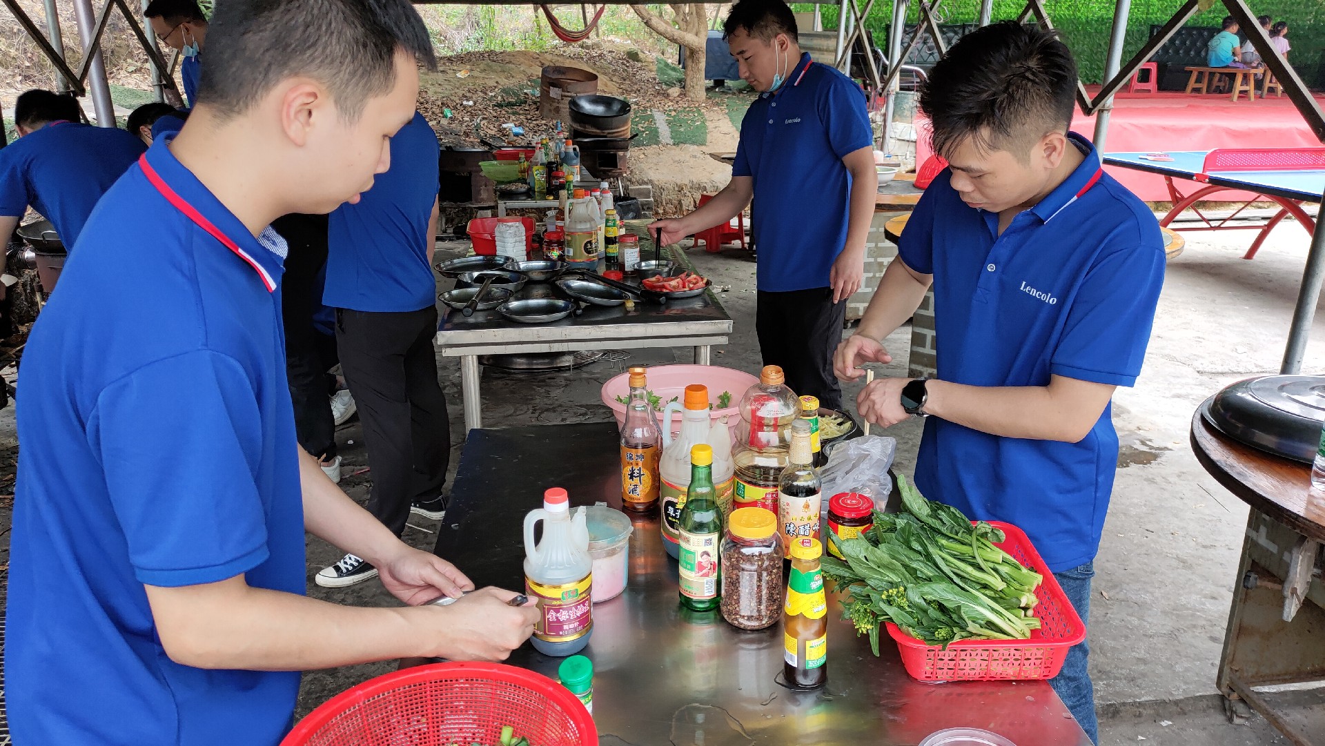 松湖騎行，穿樹飛花；農(nóng)家休閑，擁抱自然