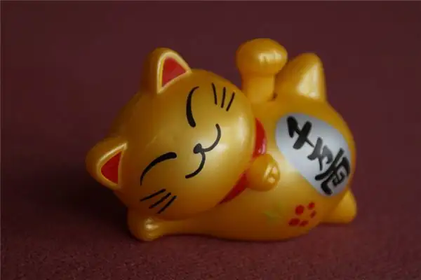 属羊拿什么做头像聚财 属羊拿什么做头像聚财