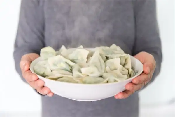 梦见煮熟的饺子但没吃 梦见煮熟的饺子但没吃
