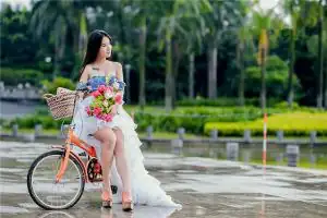 天生有魅力的女人的面相