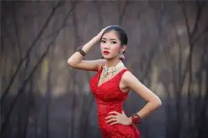 四两二钱女命具体解释
